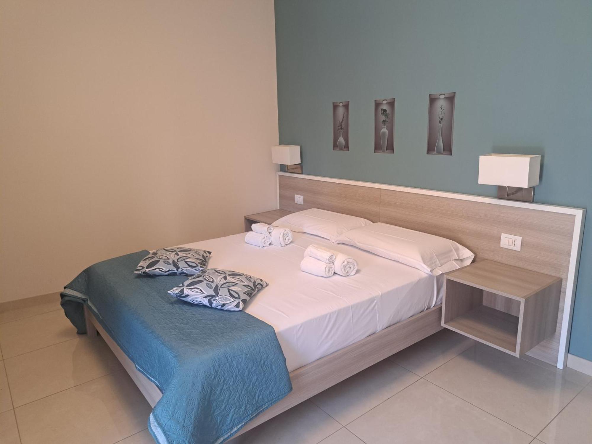 Costa Apartment Неаполь Екстер'єр фото