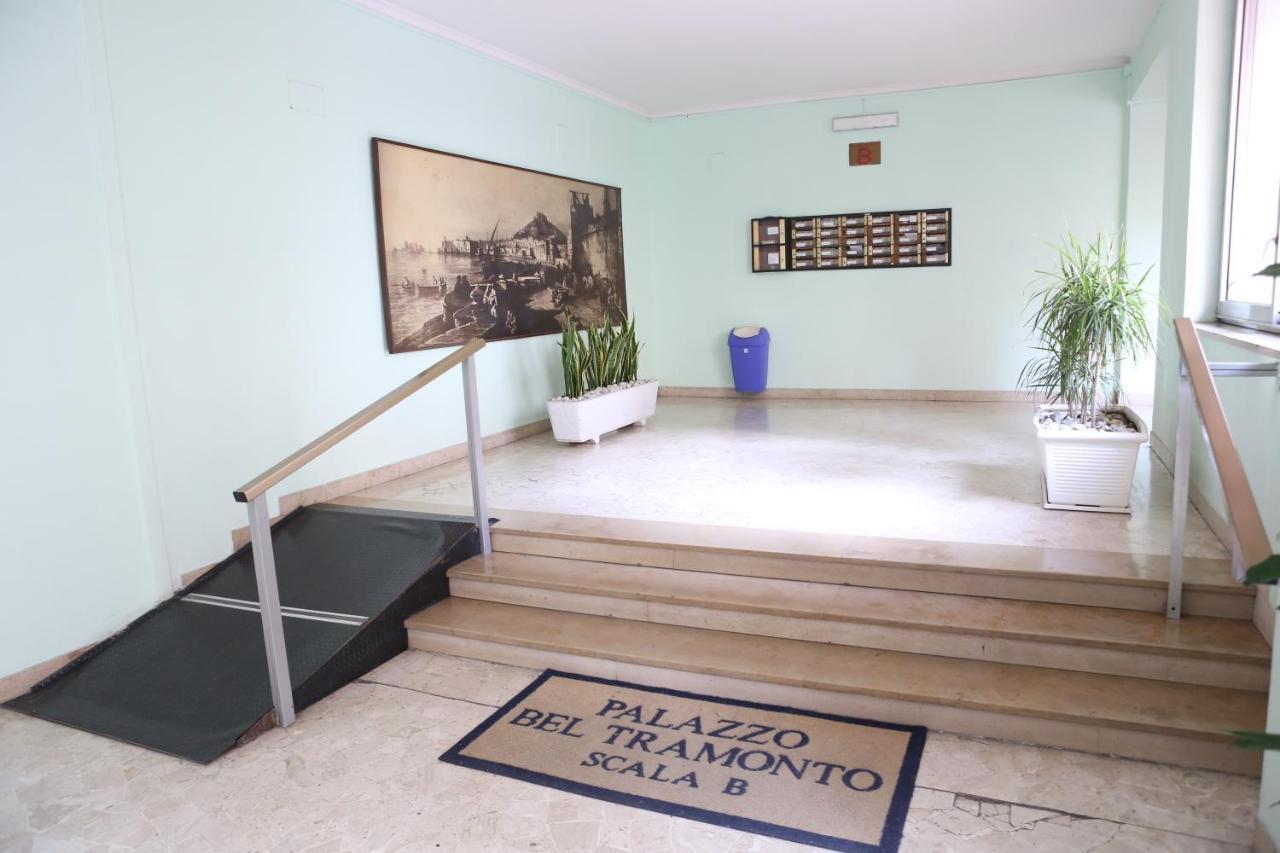 Costa Apartment Неаполь Екстер'єр фото
